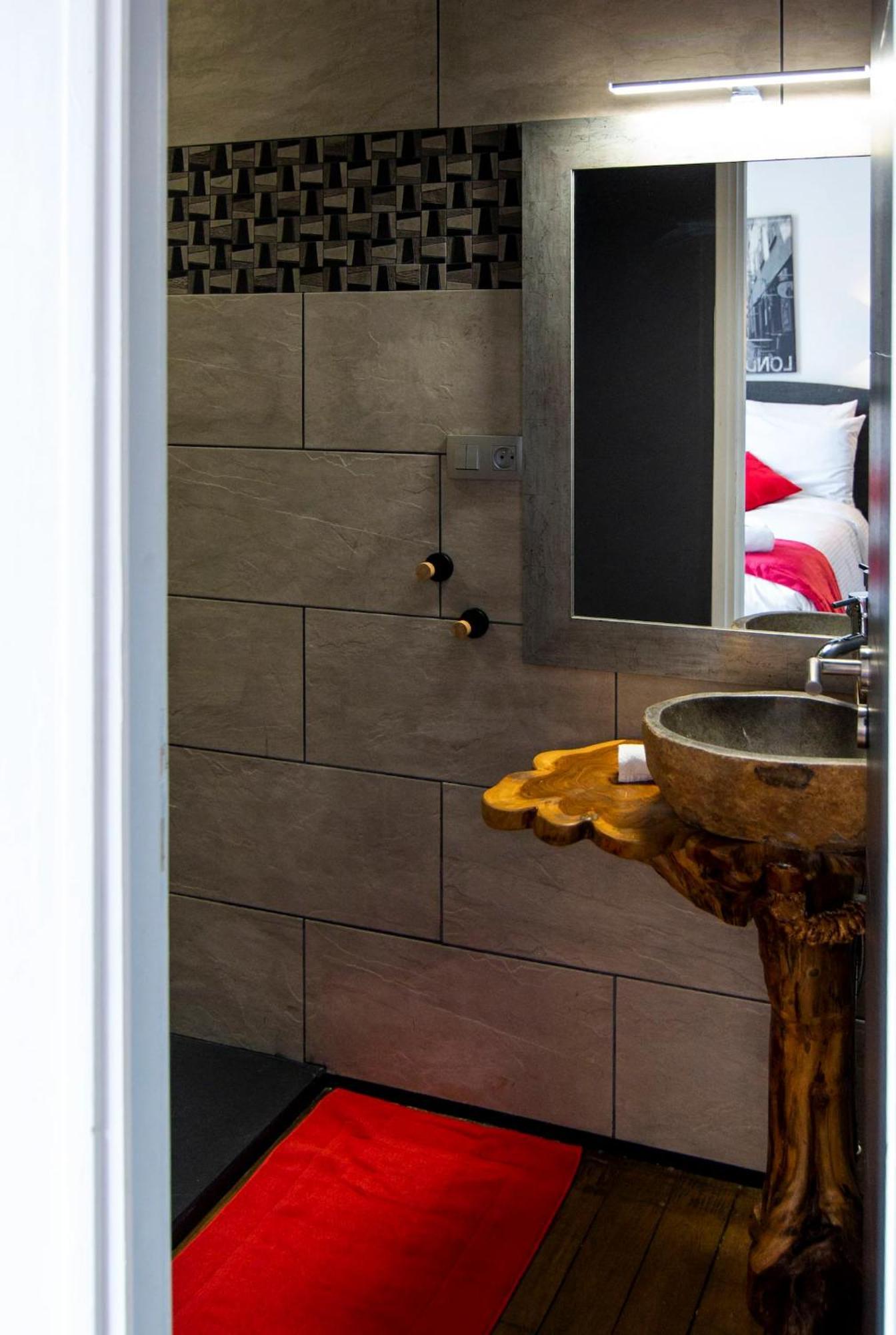 Les Suites Locarno Limoges Exterior foto